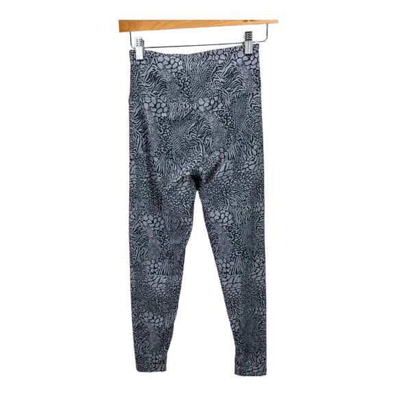 Kyodan High Waist Gray Mixed Animal Leopard Print Leggings S Small 7/8 Ankle - Picture 3 of 9